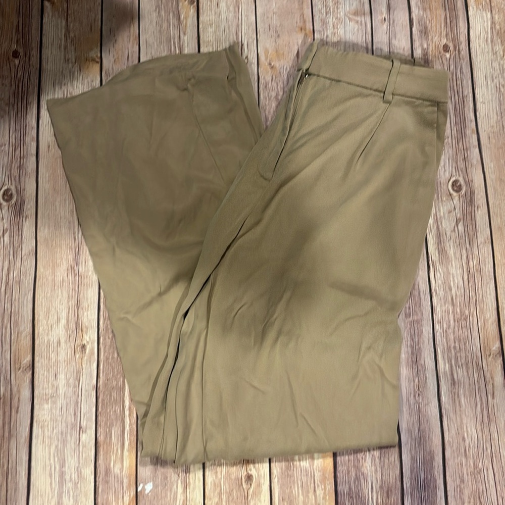 Jcrew relaxed fit trousersr size 6 relaxed fit soft and billowy 100% tensel